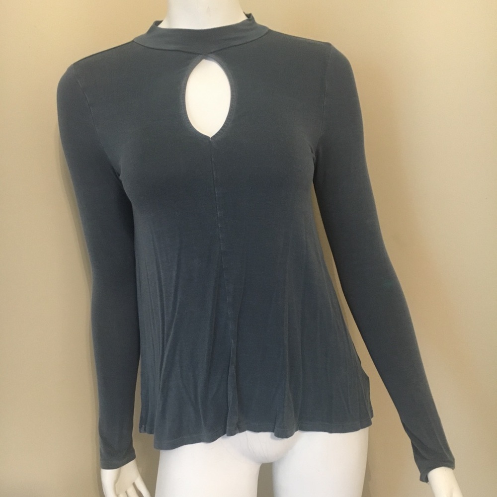 American Eagle long sleeve tee